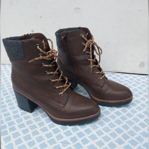 Naturalizer Dark Brown Lace-Up Boots